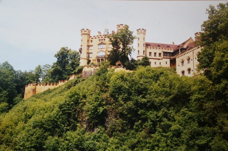 15 Oldest Castles With A Strange History
