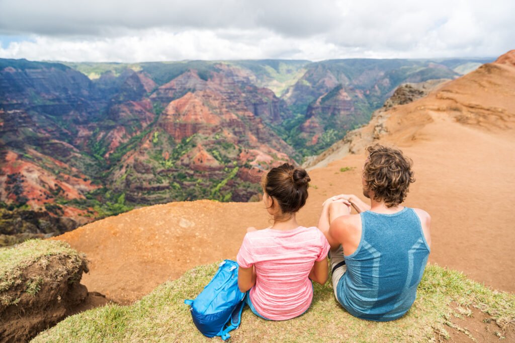 travel young couples